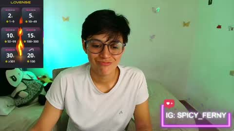 Snapshot of naty_lux19 chatting on April 28, 7:52 pm Fernanda online show from April 28, 7:52 pm