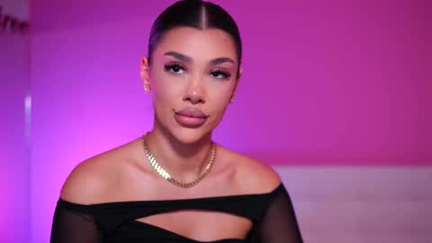 Snapshot of natydesiree chatting on March 7, 8:23 am Naty online show from March 7, 8:23 am