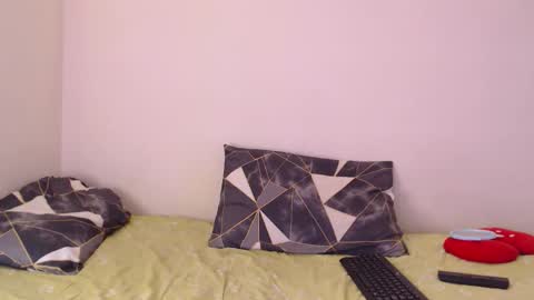 Eimy online show from January 6, 7:28 pm