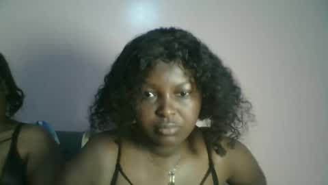 naughti_garlie online show from May 4, 4:19 am