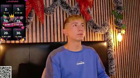 Christopher  Chris online show from December 28, 12:24 pm