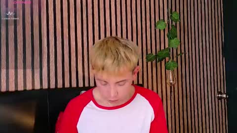 Christopher  Chris online show from February 19, 3:49 pm