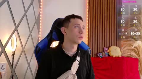 Christopher  Chris online show from September 12, 1:33 pm