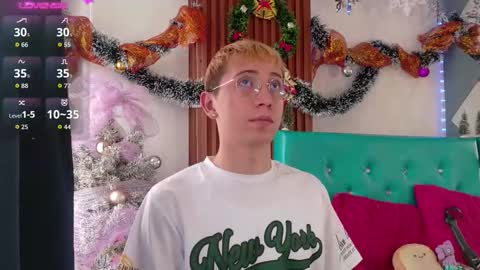 Christopher  Chris online show from November 18, 12:42 pm