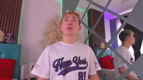 Christopher  Chris online show from January 12, 2:22 pm