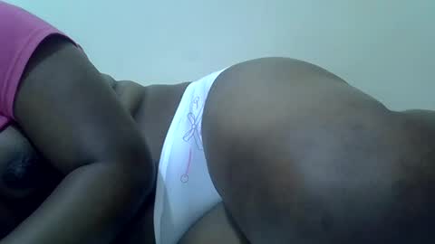 Snapshot of naughty_baddie5 chatting on March 7, 5:32 pm candy online show from March 7, 5:32 pm