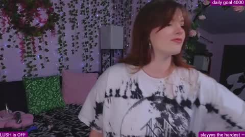 Snapshot of naughty_bella99 chatting on November 20, 12:33 am bella online show from November 20, 12:33 am