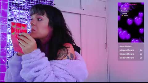 Snapshot of naughty_em_17 chatting on March 6, 12:30 pm Em  please help me reach 100 thumbs up 3 online show from March 6, 12:30 pm