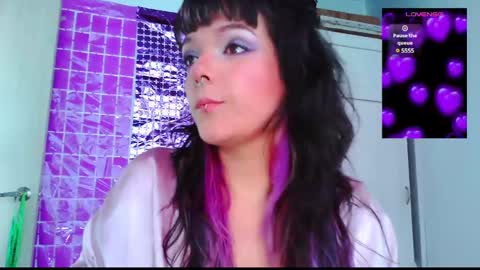 Snapshot of naughty_em_17 chatting on March 9, 6:11 pm Em  please help me reach 100 thumbs up 3 online show from March 9, 6:11 pm