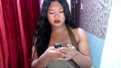 KATE online show from April 8, 2:28 pm