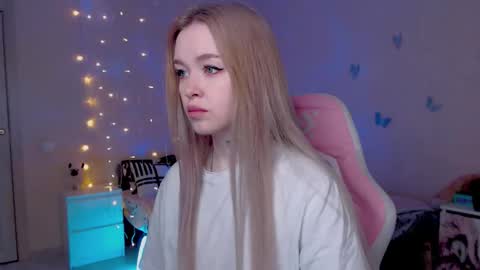 Mable online show from March 24, 2:16 am