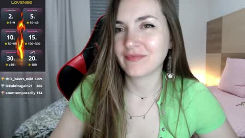 Snapshot of naughty_popa chatting on April 14, 8:42 am Ann online show from April 14, 8:42 am