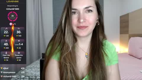 Snapshot of naughty_popa chatting on April 16, 8:53 pm Ann online show from April 16, 8:53 pm