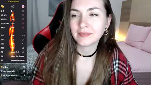 Snapshot of naughty_popa chatting on April 30, 8:48 pm Ann online show from April 30, 8:48 pm