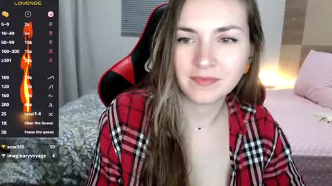 Snapshot of naughty_popa chatting on May 6, 1:47 am Ann online show from May 6, 1:47 am
