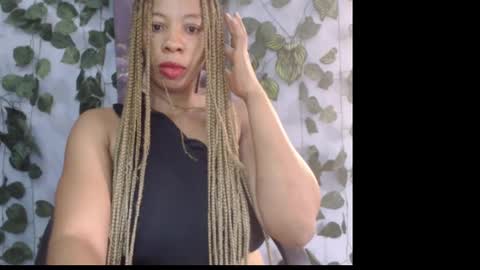 Snapshot of naughty_xxbunny chatting on February 1, 7:47 am beauty online show from February 1, 7:47 am