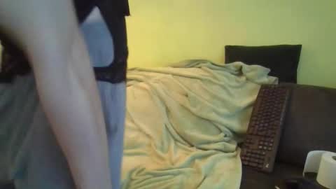 Snapshot of naughtyb0ii94 chatting on October 23, 8:24 am selina online show from October 23, 8:24 am