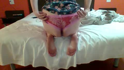 naughtyboytoes88 online show from December 6, 11:25 pm