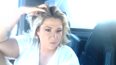 Naughtycouple2026 online show from April 15, 5:20 pm