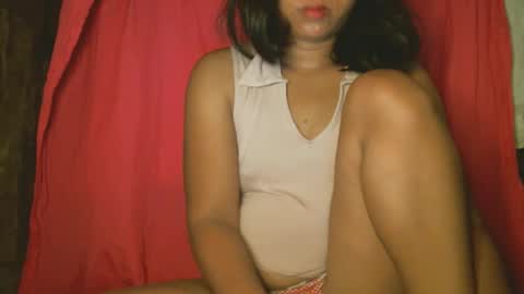 naughtycuttieangel online show from March 22, 6:33 pm