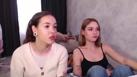 Snapshot of naughtydakota chatting on September 30, 10:31 am Dakota online show from September 30, 10:31 am