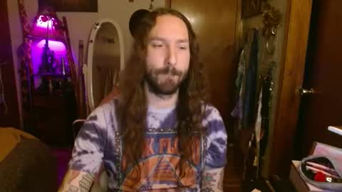 Snapshot of naughtydeadhead chatting on October 26, 12:27 am naughtydeadhead online show from October 26, 12:27 am