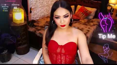 Snapshot of naughtyfridah chatting on May 19, 6:25 pm naughtyfridah online show from May 19, 6:25 pm