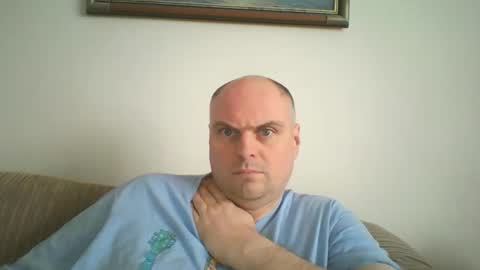 Snapshot of naughtygadget chatting on February 4, 9:48 am NaughtyGadget online show from February 4, 9:48 am