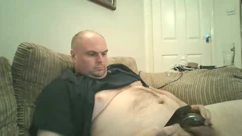 Snapshot of naughtygadget chatting on April 6, 7:15 pm NaughtyGadget online show from April 6, 7:15 pm