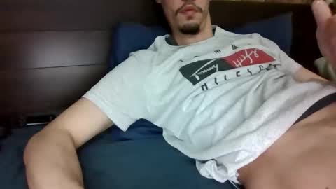 naughtyguy556677 online show from April 22, 12:46 am