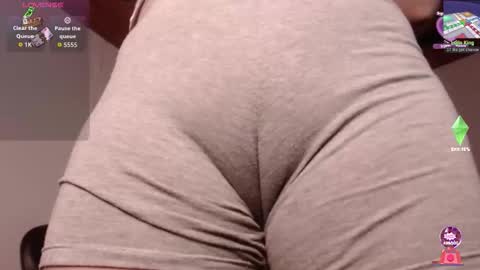 Snapshot of naughtyhotsquirt chatting on February 21, 6:42 pm Kimberly online show from February 21, 6:42 pm