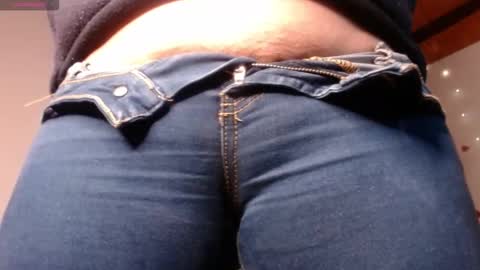 Snapshot of naughtyhotsquirt chatting on February 25, 11:25 pm Kimberly online show from February 25, 11:25 pm