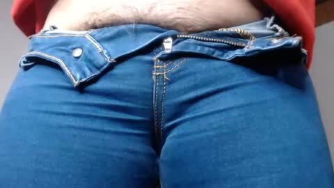 Snapshot of naughtyhotsquirt chatting on March 31, 12:05 pm Kimberly online show from March 31, 12:05 pm
