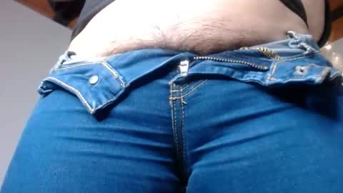 Snapshot of naughtyhotsquirt chatting on April 2, 9:18 am Kimberly online show from April 2, 9:18 am