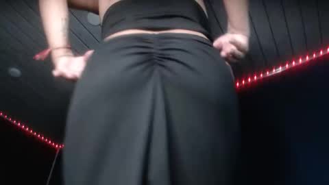 Snapshot of naughtyhotsquirt chatting on May 1, 1:54 am Kimberly online show from May 1, 1:54 am