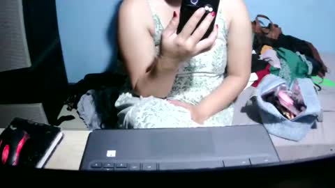 naughtykate69495126 online show from February 15, 10:28 pm