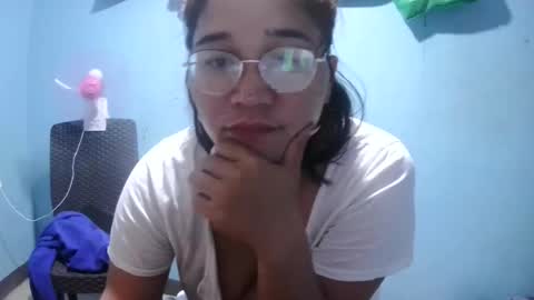 naughtykate69495126 online show from April 30, 12:06 am