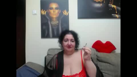 Snapshot of naughtykorin chatting on January 5, 11:19 pm korin online show from January 5, 11:19 pm