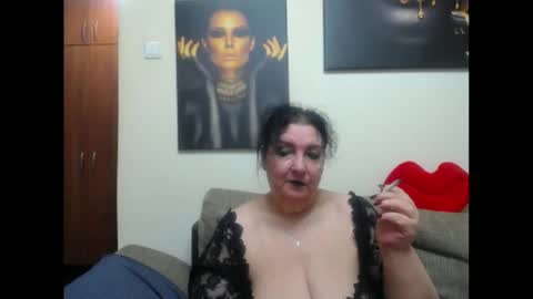Snapshot of naughtykorin chatting on February 5, 10:58 pm korin online show from February 5, 10:58 pm