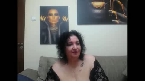 korin online show from May 18, 2:12 pm