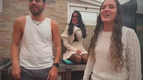 ANDREA STEPH  MIKE online show from October 31, 10:38 am