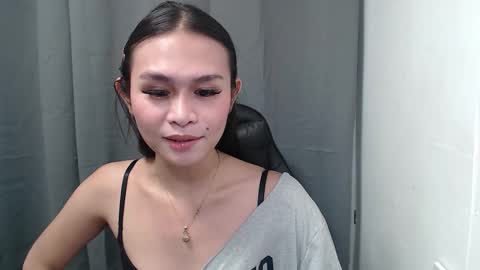 your girlfriend mira online show from December 21, 5:09 pm