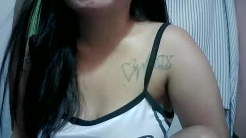 naughtymom_33 online show from March 30, 5:36 pm