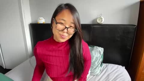 Snapshot of naughtynerdygirl chatting on October 7, 11:51 am Gigi Chu online show from October 7, 11:51 am