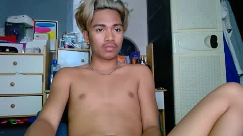Snapshot of naughtyperfectasian4u chatting on March 16, 6:45 pm naughtyperfectasian4u online show from March 16, 6:45 pm