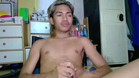 Snapshot of naughtyperfectasian4u chatting on March 31, 4:18 pm naughtyperfectasian4u online show from March 31, 4:18 pm