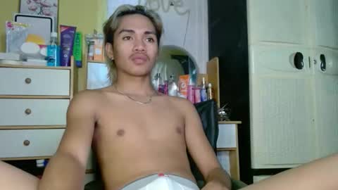 Snapshot of naughtyperfectasian4u chatting on April 3, 8:29 pm naughtyperfectasian4u online show from April 3, 8:29 pm
