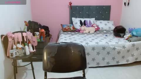 naughtyplayass online show from January 8, 8:27 am