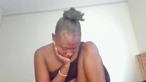 naughtyqueen12 online show from January 7, 1:13 pm