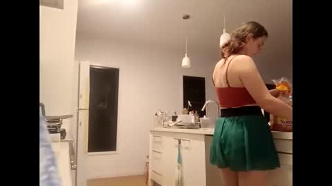 Snapshot of naughtyt333n chatting on December 21, 12:34 pm Naughty Jess online show from December 21, 12:34 pm